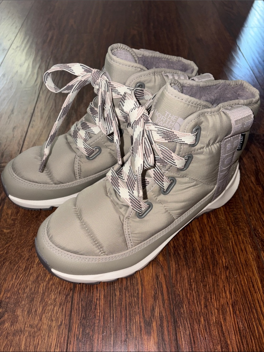 The North Face Women's Light Gray Quilted Lace-Up Winter Boots